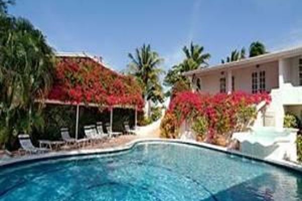 Trade Winds Hotel (Green Bay)